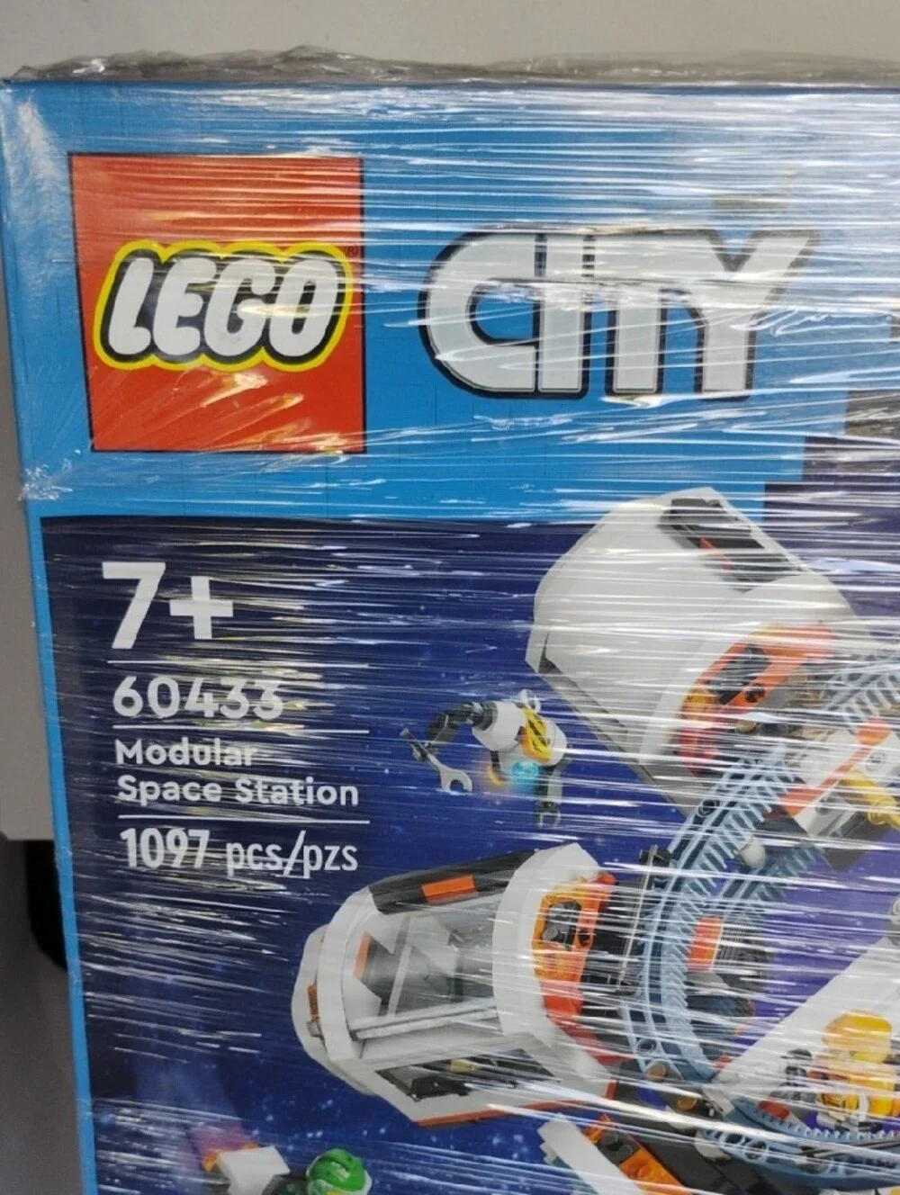 (A-1) NWT Lego City Modular Space Station Lego Set